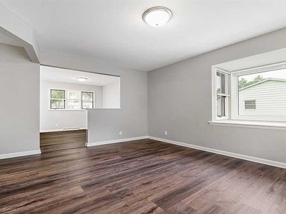4th image of 3402 Green Dale Dr