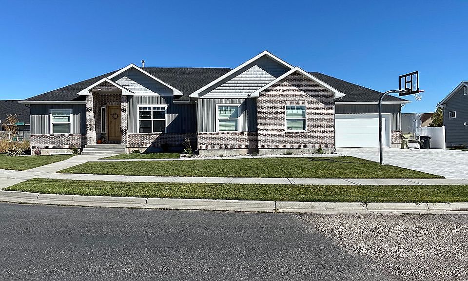 1st image of 5100 River Bend Ln