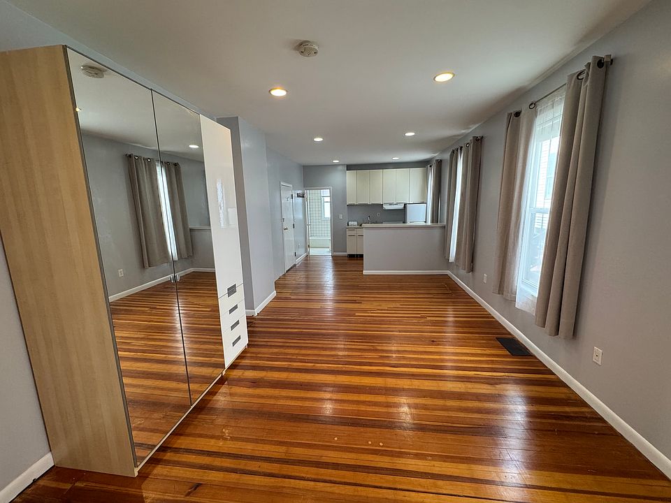 1st image of 56 College Ave APT 1R