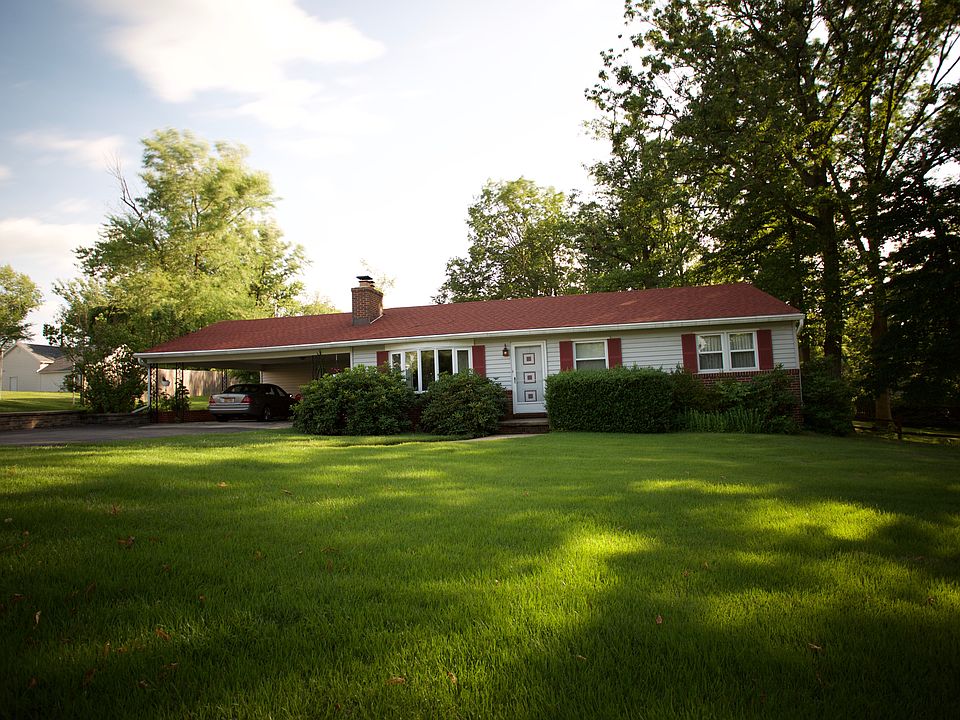 2nd image of 4934 Eastwood Ct
