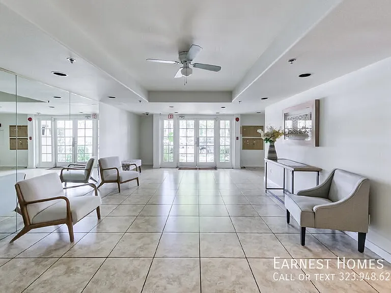4348 Mammoth Ave #303 — Photo 20