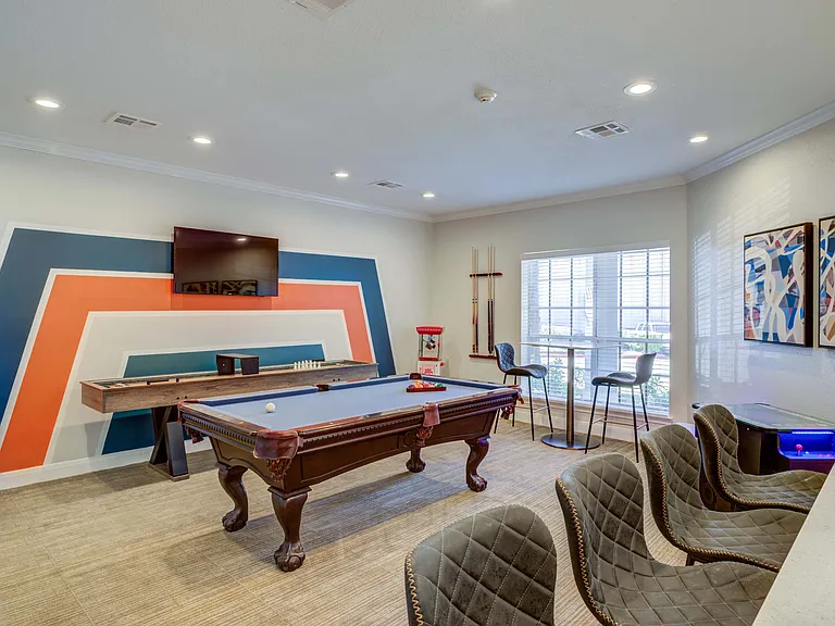 Signature Point Apartment Homes — Photo 28