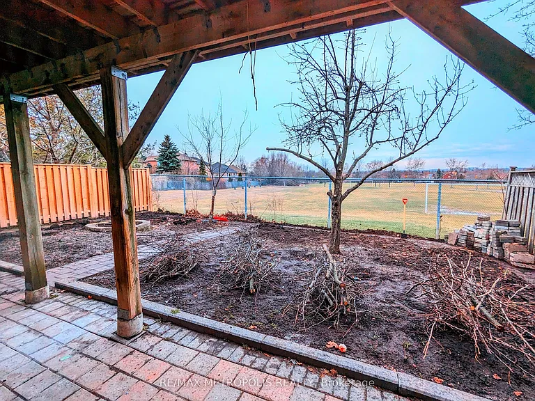 102 Hibbard Dr #BASEMENT — Photo 5