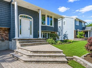 14 Stanley Place, Hauppauge, NY 11788