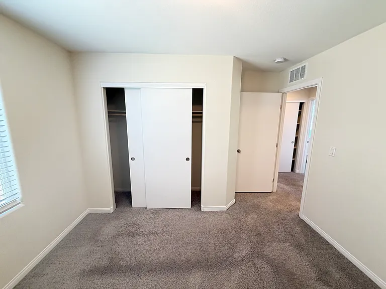 6070 Forest Archer Pl — Photo 37