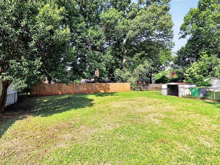 4820 Charleston Dr — Photo 15