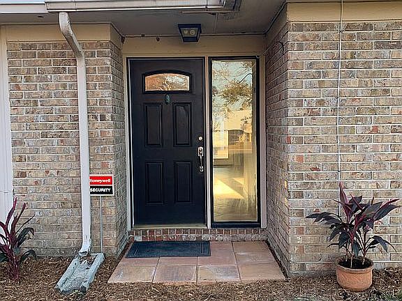 3rd image of 120 Debarry Ave