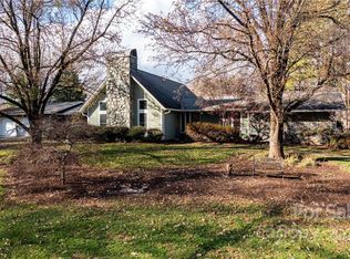 2490 Eagle Dr NE, Conover, NC 28613