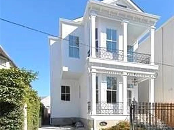 7905 Saint Charles Ave, New Orleans, LA 70118