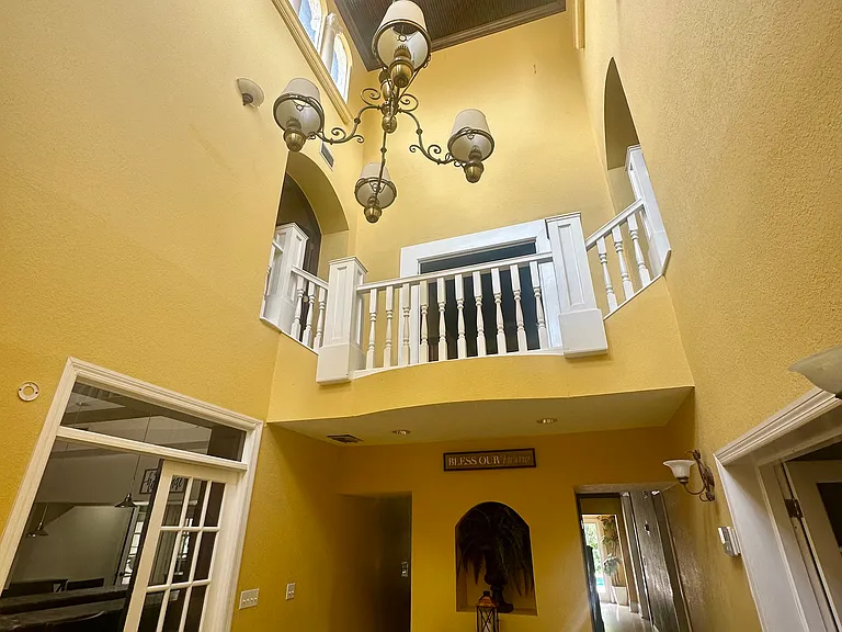 7710 N Ola Ave — Photo 11