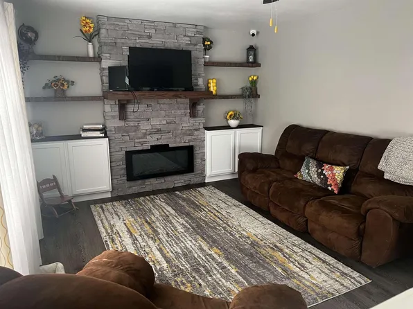 24 West Cottonwood Lane, Milton, WI 53563