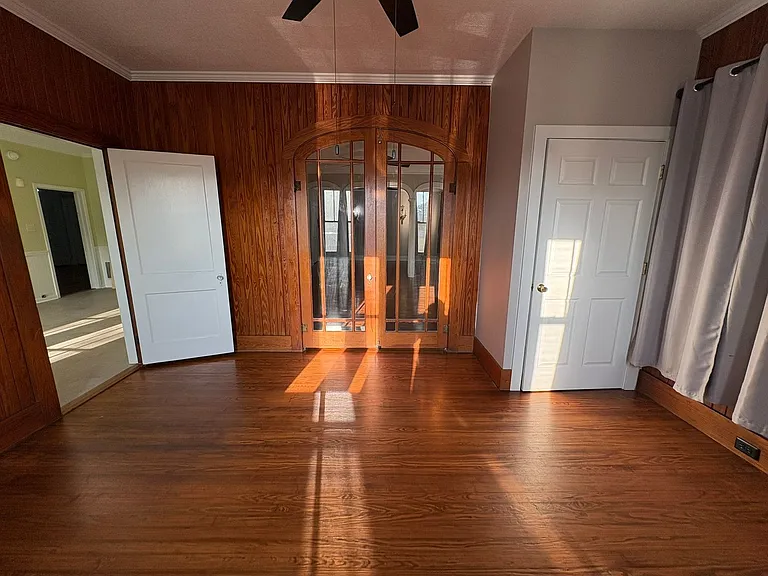 208 Saint Anne St — Photo 10