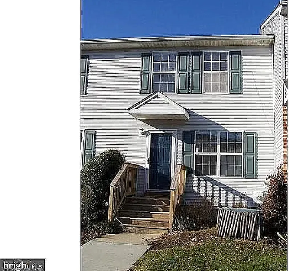 2 bed, 1400 sqft, $1,750 — Photo 1