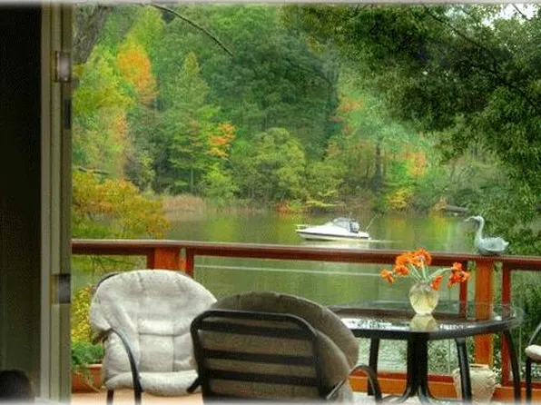 21 Running Ct, Baltimore, MD 21221