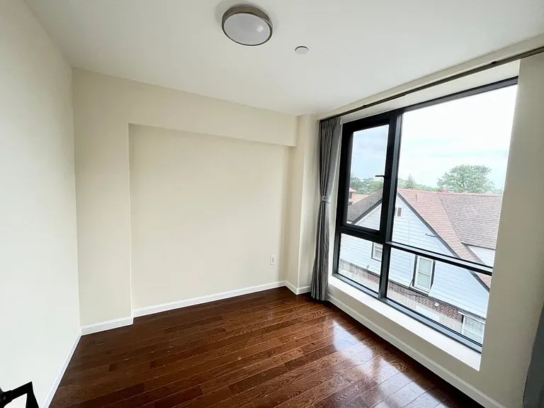 171-18 Crocheron Ave #3A — Photo 4