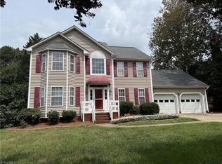2017 Pembrooke Forest Dr, Winston Salem, NC 27106