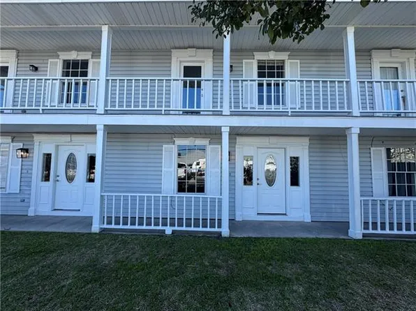 3108 Laplace St, Chalmette, LA 70043