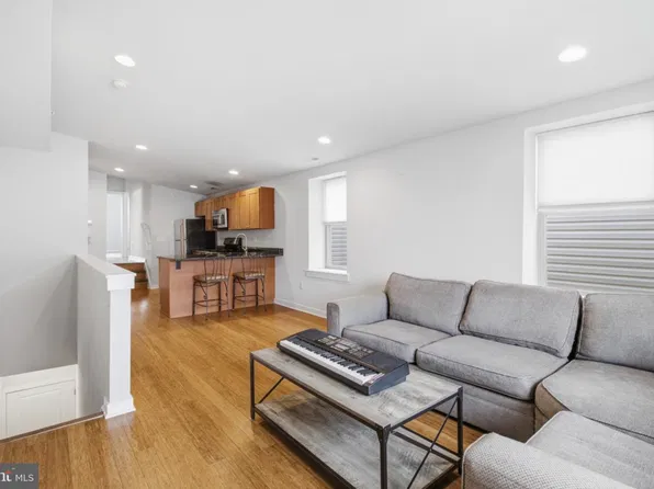 1418 Christian St #3, Philadelphia, PA 19146