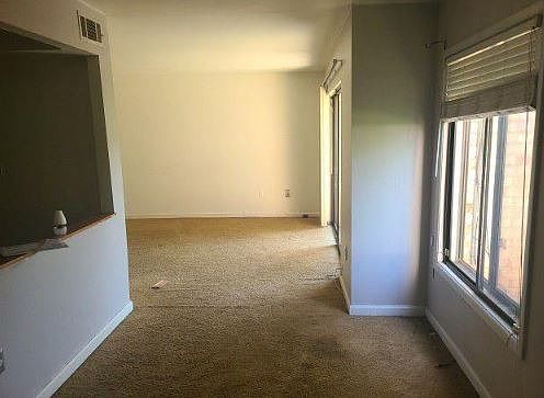 3rd image of 6970 Hanover Pkwy APT 101