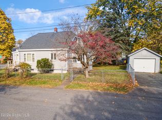 21 Sherwood Ave, Rensselaer, NY 12144