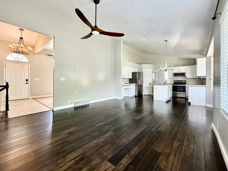4772 W 9070 S — Photo 17