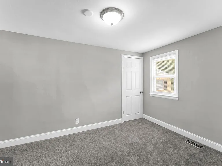 1111 Balboa Ave — Photo 8