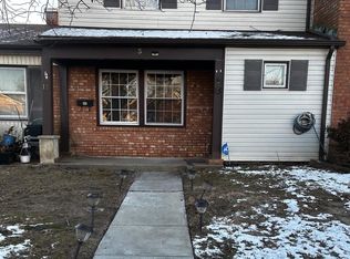 13 Regent Ct, Willingboro, NJ 08046