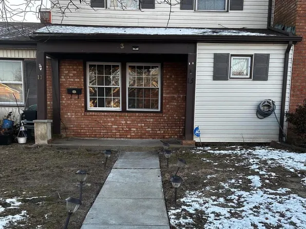 13 Regent Ct, Willingboro, NJ 08046