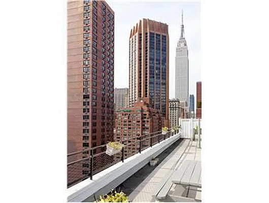 Rented by Douglas Elliman | media 36