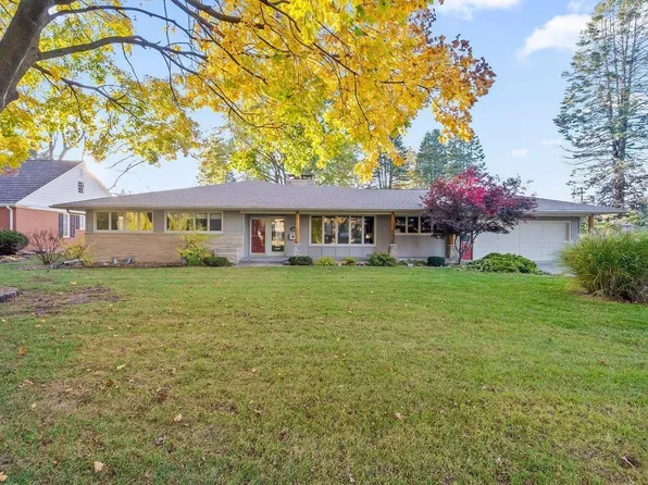 804 Sunrise Blvd, Waterloo, IA 50701