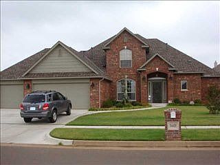 1st image of 1401 SW 131st Ter