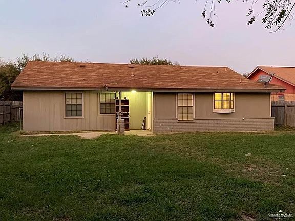 2nd image of 2605 Gull Ave