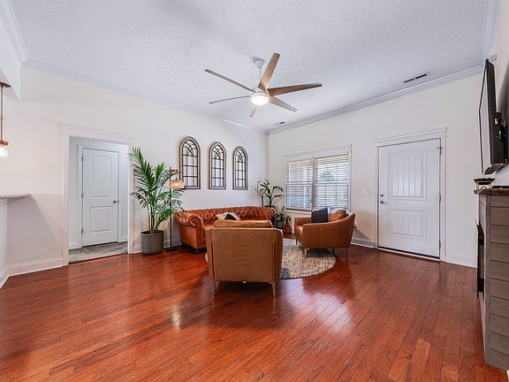 5th image of 2316 Foxworth Ct