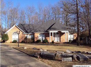 2701 Friar Tuck Ct SW, Decatur, AL 35603