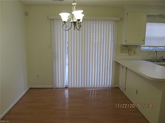 4th image of 721 Stacis Ln