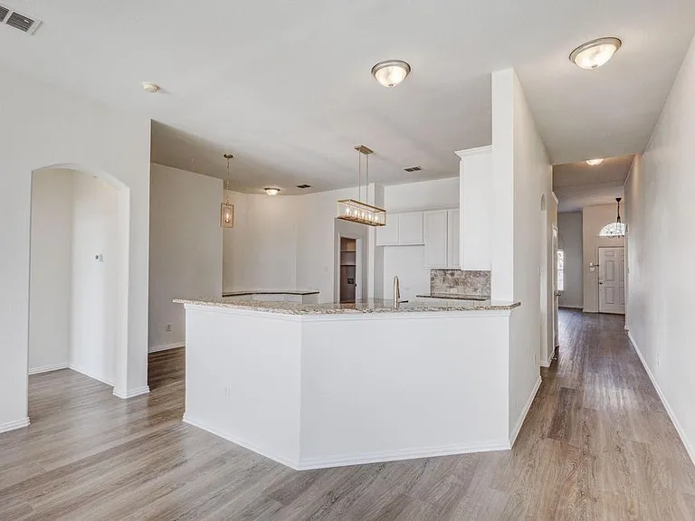 857 Dalmalley Ln — Photo 5