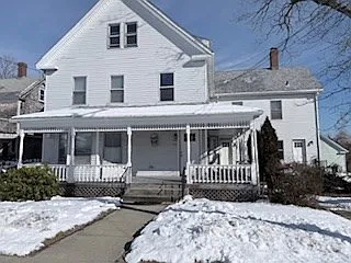 Building Photo - 445 Main St #2