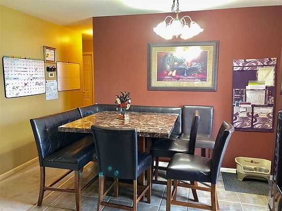 5th image of 9351 Sandy Hollow Ln