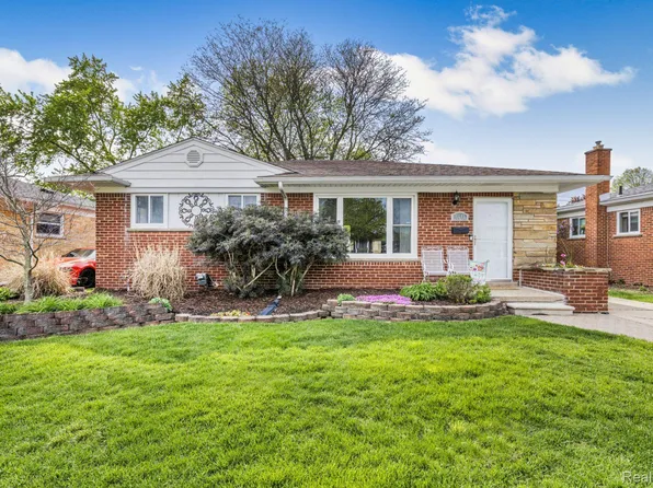 8641 Randy Dr, Westland, MI 48185