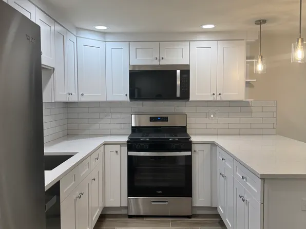 4259 N Mozart St #G, Chicago, IL 60618