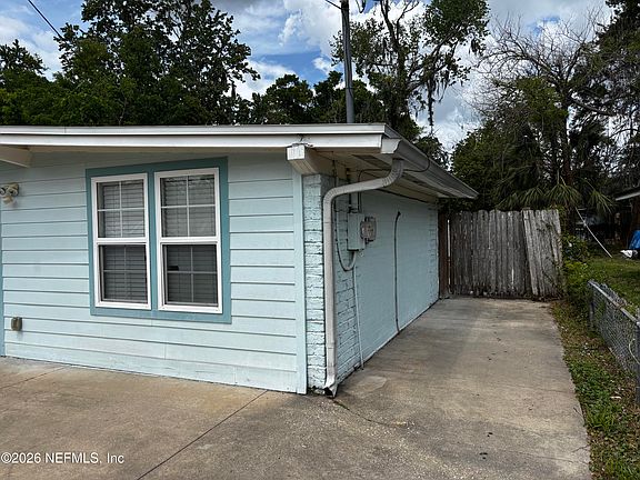 3rd image of 6929 ROLLO Road
