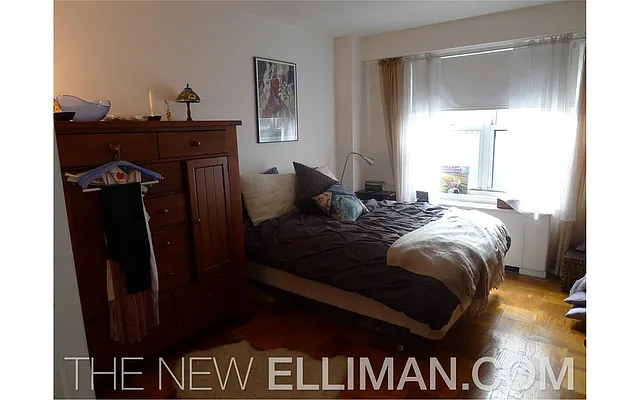 Rented by Douglas Elliman | media 9