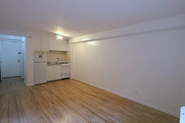Rented by Town Residential | media 6