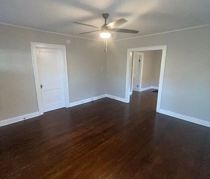 924 Delaware Ave — Photo 10