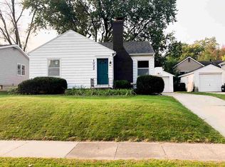 1022 W 8th St, Cedar Falls, IA 50613