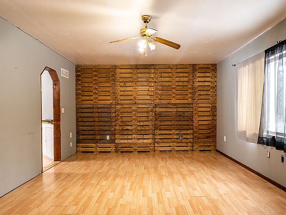 5th image of 5803 Ash Ln