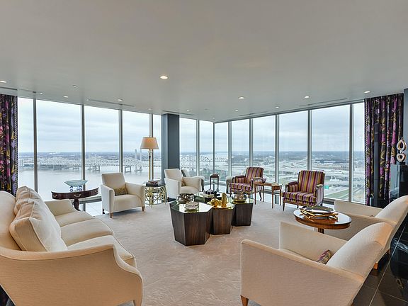 5th image of 222 Witherspoon St #2000