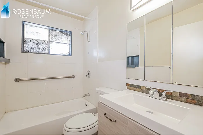 2609 W McLellan Blvd #2 — Photo 15