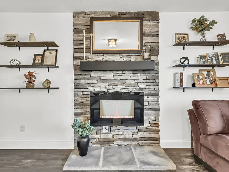 505 Sourwood Dr — Photo 8