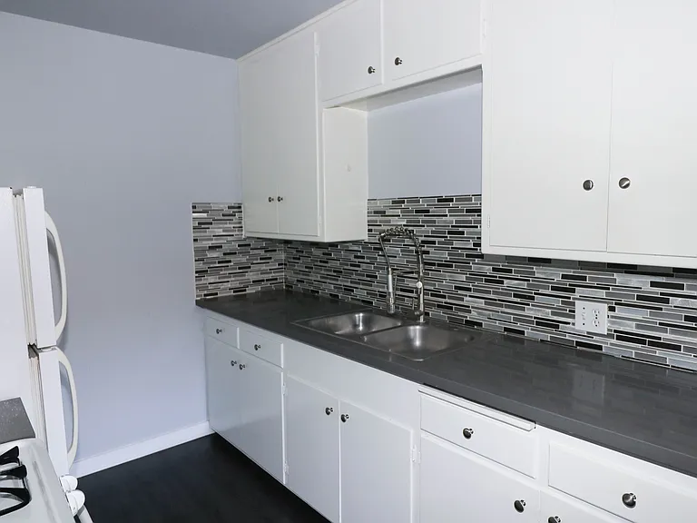 3601 E Vermont St #15 — Photo 15